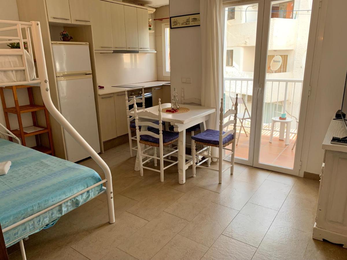 Apt Calmacabana A 50M Dal Mare Apartment Es Pujols Bilik gambar