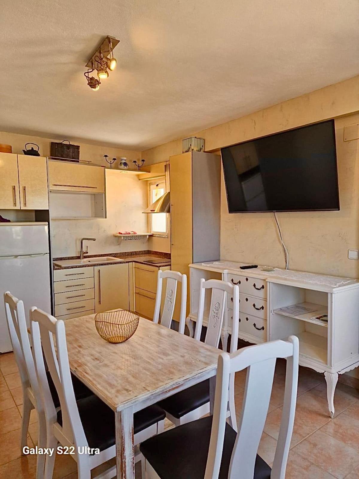 Apt Calmacabana A 50M Dal Mare Apartment Es Pujols Luaran gambar